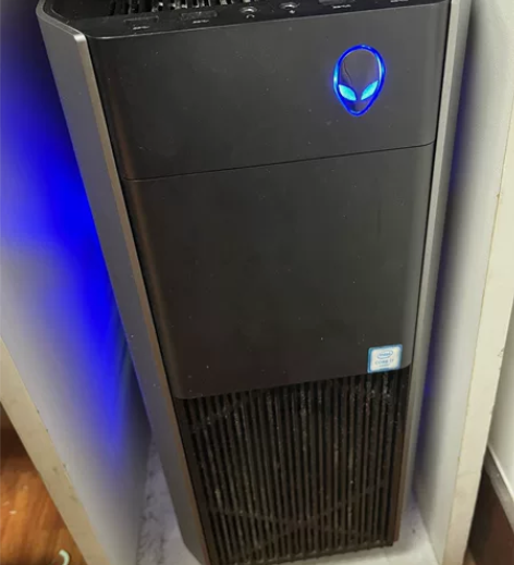 出外星人主机，玩游戏用，现在不玩了，一切功...