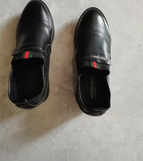 大甩卖 全新春秋季中跟内增高女鞋,儿童鞋...