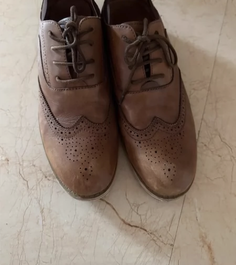 【低价】布洛克棕色男士商务休闲正装皮鞋英伦...