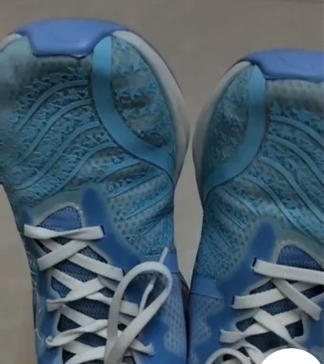 安踏创2.0夏季版，42.5码，鞋子很新正...