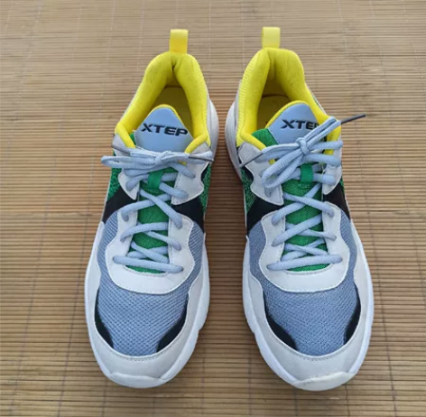 43码特步运动鞋 鞋子八成新以上，保证正品...