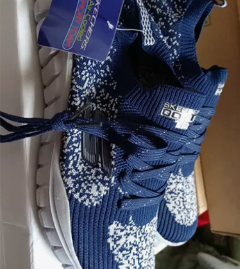 #换季穿新鞋 42码斯凯*高弹力运动鞋，码...