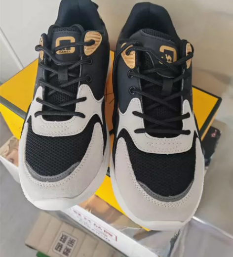 骆驼休闲运动鞋，38码 可交换可互换?全新...