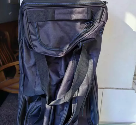 新拉杆箱处理同城交易 感兴趣的话点“我想要...