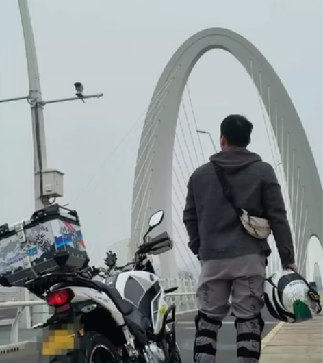 个人一手出 17 年公户，公户健在正常营业...