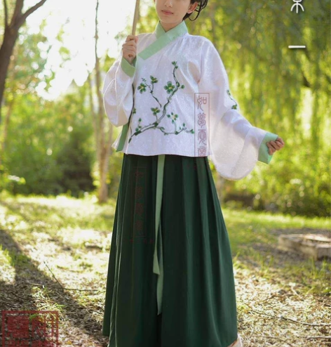 [如梦霓裳] 汉服 袄裙[梅弄影一] 白底...