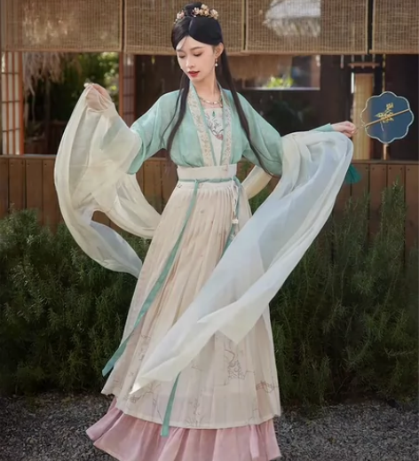 七月夕 泽芝客 L码 吊带+短衫+百褶裙 ...