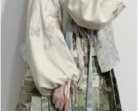 出 七月夕 烟柳画桥  L码  全新仅试过...