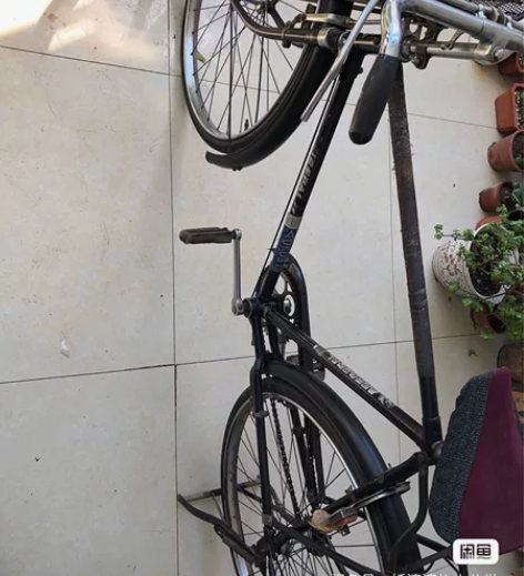 自用28大飞轮，成色好，现在这个成色少见，80年代的车，质量...