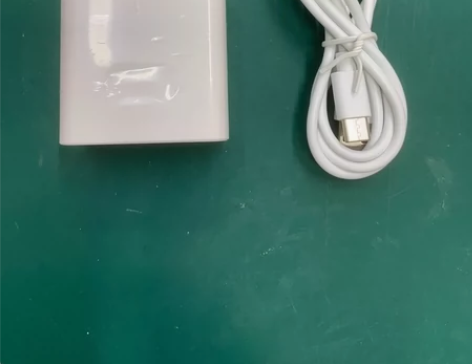 华为，荣耀通用120W通用充电器加一条一米...