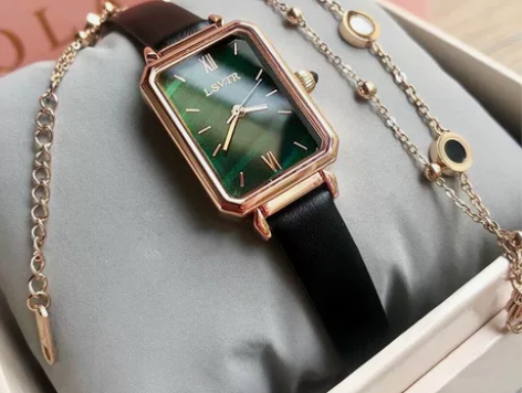 全新 原价380现在22元Lola Ros...