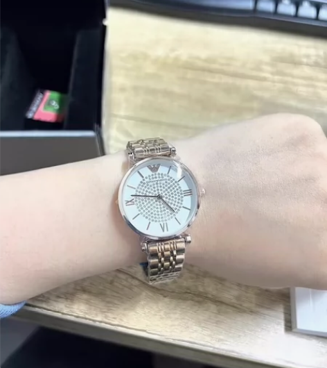 男朋友送的  和男朋友分手了 便宜出 阿玛...