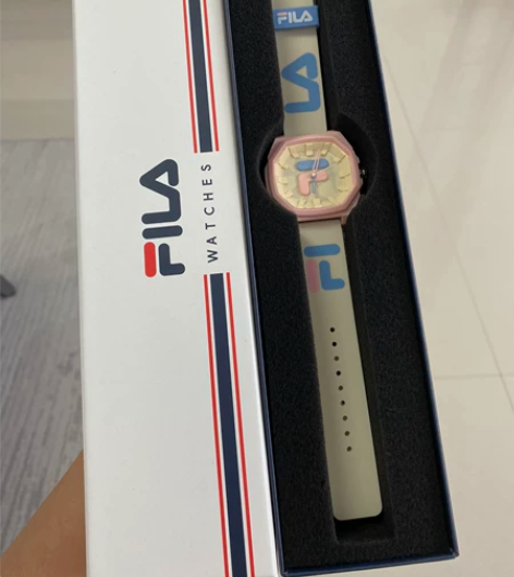 FILA手表，仅拍照使用一次9.99新，清...