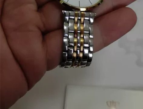 天王手表，正品没怎么戴成色好，包装盒说明说...