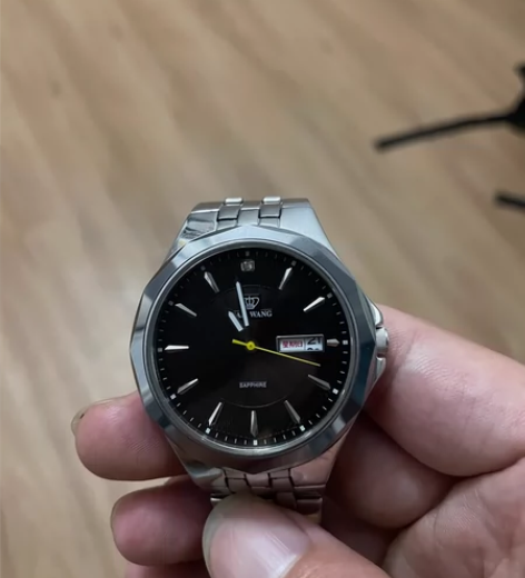 天王手表，很准时，200元卖了 感兴趣的话...