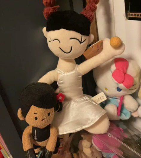 眯眯眼爱笑的女孩跳芭蕾舞的娃娃，老娃娃了，江浙沪包邮 感兴趣...