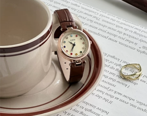 歌迪手表 七彩诞生石头学生女款小众轻奢复古...