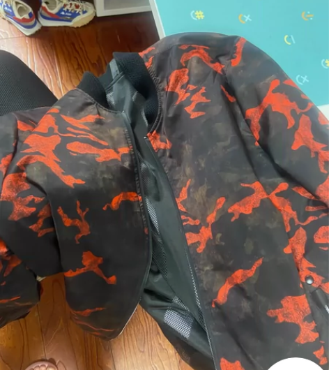 男士红色迷彩外套 ，春秋款 适合180以下...