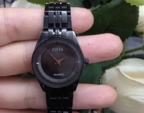 飞亚达表女士手表，盘面2.5厘米型号L28...