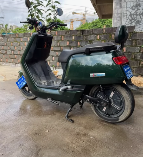 小牛NS1.可以app过户 感兴趣的话点“...