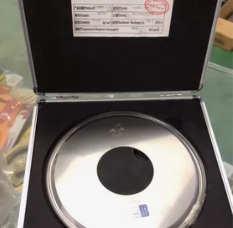 三鑫牌子的卧式冷柜，直接去商家店里买的全新...