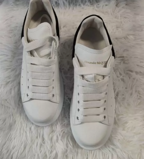 坚果10s 急出原价7499的投影仪在家用...