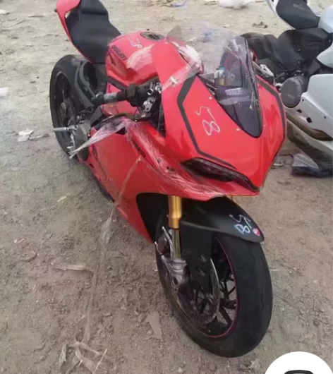 杜卡迪899 整车拆车件 感兴趣的话点“我...