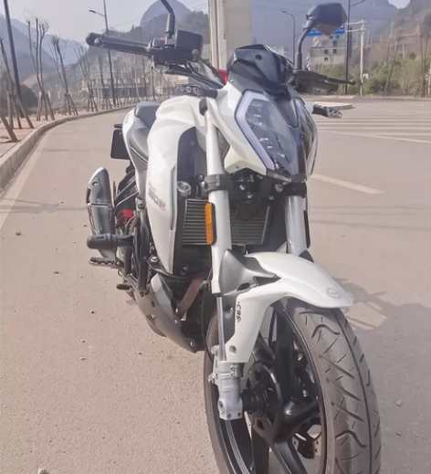 出20年贝纳利小迅龙150S，一万一千多公...