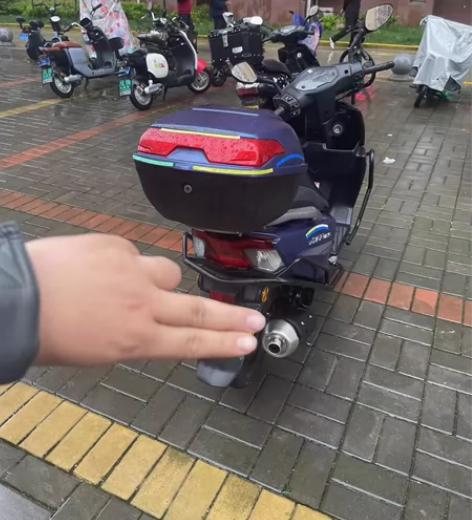 代友出豪爵AFR125高配，22年七月新车...