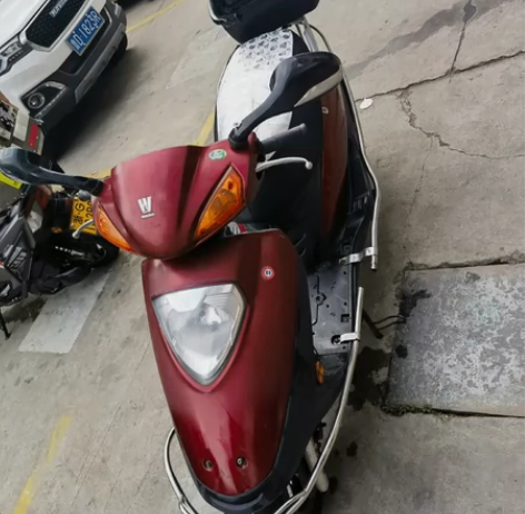 豪爵宇钻125  海王星  踏板摩托车，百...