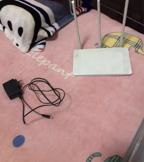 水星 MW315R 300M家用无线路由器...