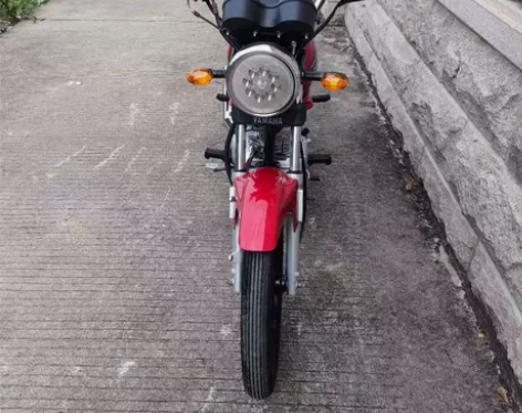 正品雅马哈天剑YBR-125 高配铝圈碟刹...