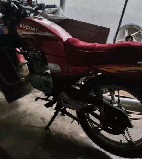 钻豹125摩托，发动机状态完美，没有暗病，...