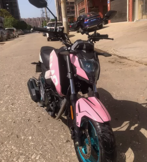 最新拿下19年春风st狒狒一台，公里数目前...