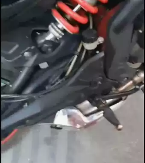 出15年黄龙三百，带abs，新上的保险，机...