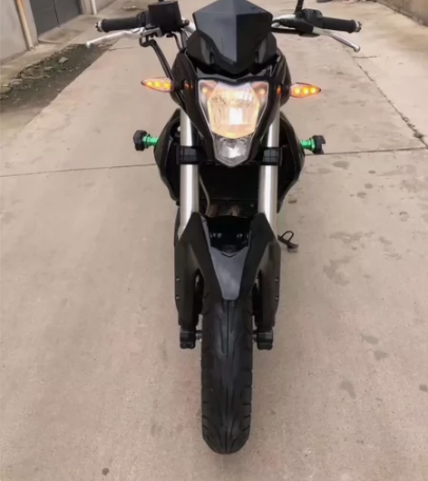 欧版贝纳利黄龙300爆燥来袭，最新款无马力...