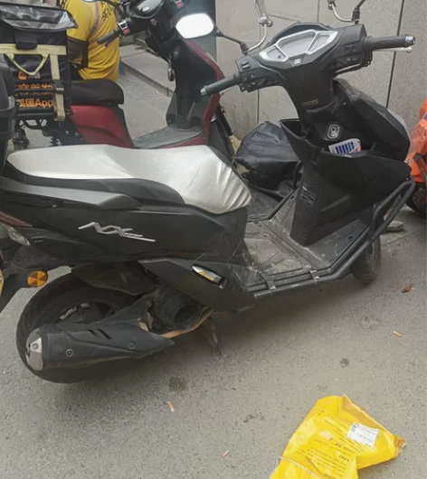 本田nx125，手续齐全，无剐蹭，没怎么骑...