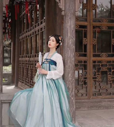 轻舞重工寻鹿原创汉服女齐胸襦裙6米大摆正品...