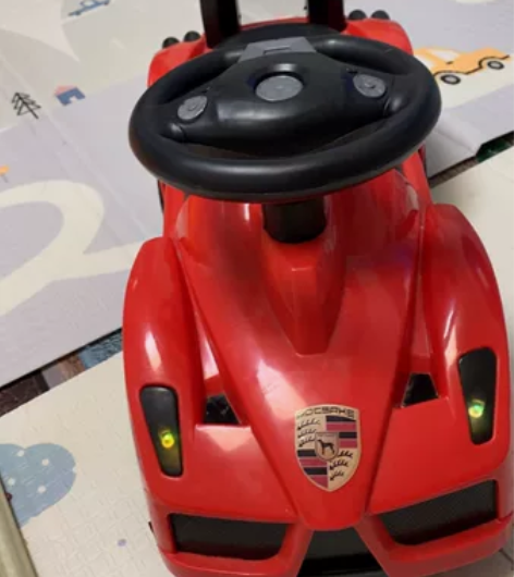 儿童声光滑行扭扭车,功能都好,9新左右。没...