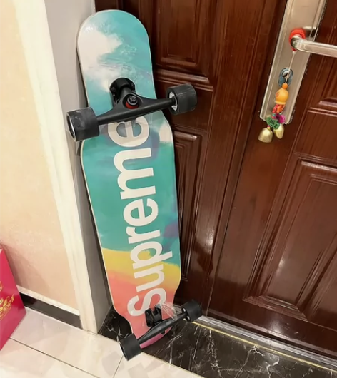 原价300多买的，急出专业滑板短板双翘板高...