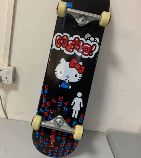 血亏价出girl专业滑板初学入门刷街代步四...