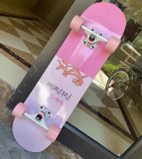 【全新包邮】闲置300多的专业滑板高级配置...