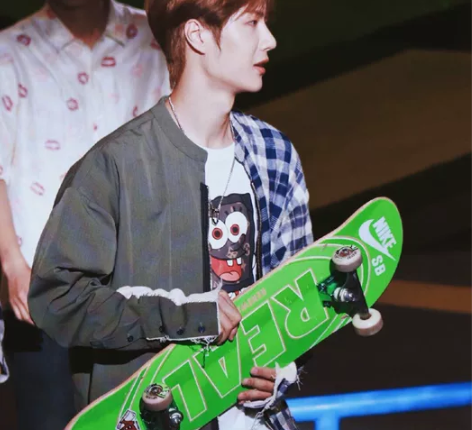 【王一博同款滑板】初学者潮牌滑板新手双翘极...