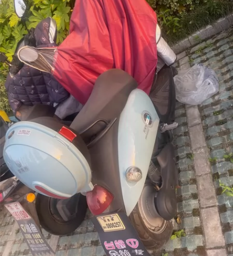 60电动车 骑行1年 无损坏无磕碰 全新雨...