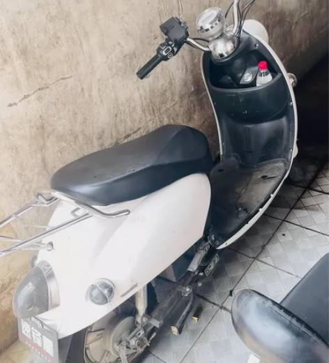 标价就卖价???? 龟5电动车60v带五个...