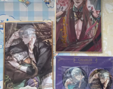 出查理苏色纸32 生日吧唧35 右上角的夏...