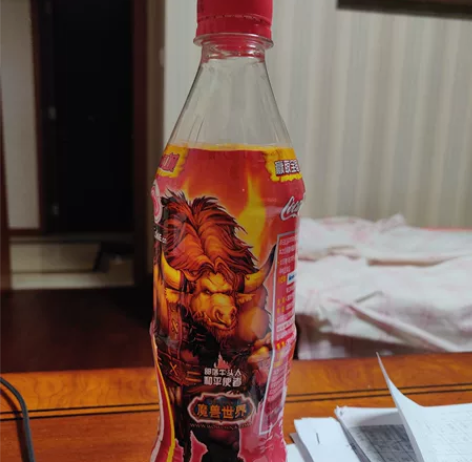 魔兽世界 可口可乐纪念版瓶身包装 当年魔兽...