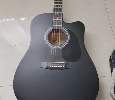 送吉他配件一套（指套，琴弦，拨片，擦琴布，...