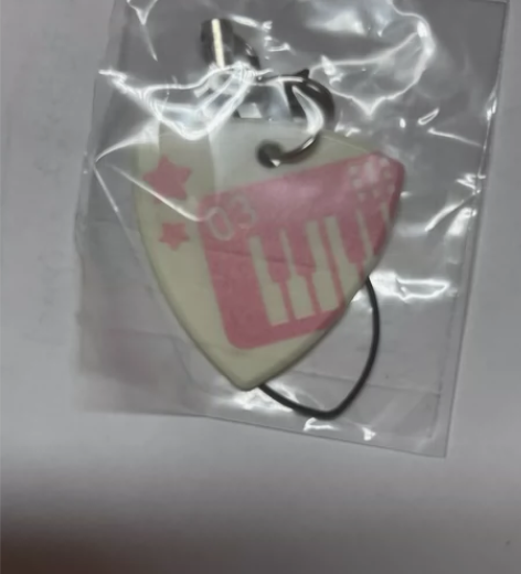 巡音露卡拨片吉他挂件初音未来 全新 不退不...