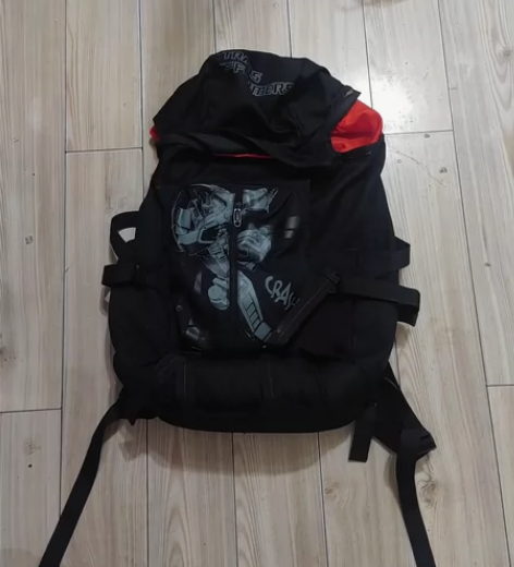 超大号旅行背包，登山包，行李包。 上大学时...